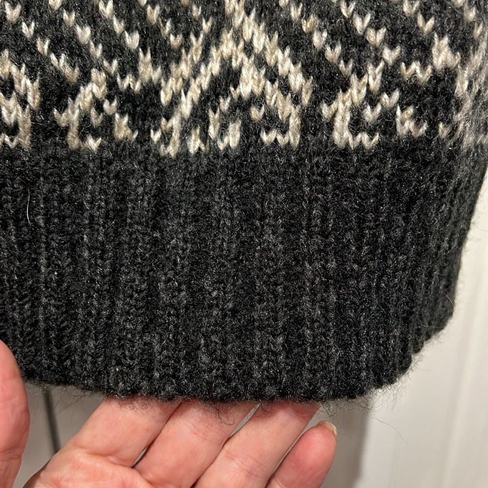 Steve Madden Turtleneck Pullover Black/Grey Sweater Vest O/S‎ - Picture 11 of 12